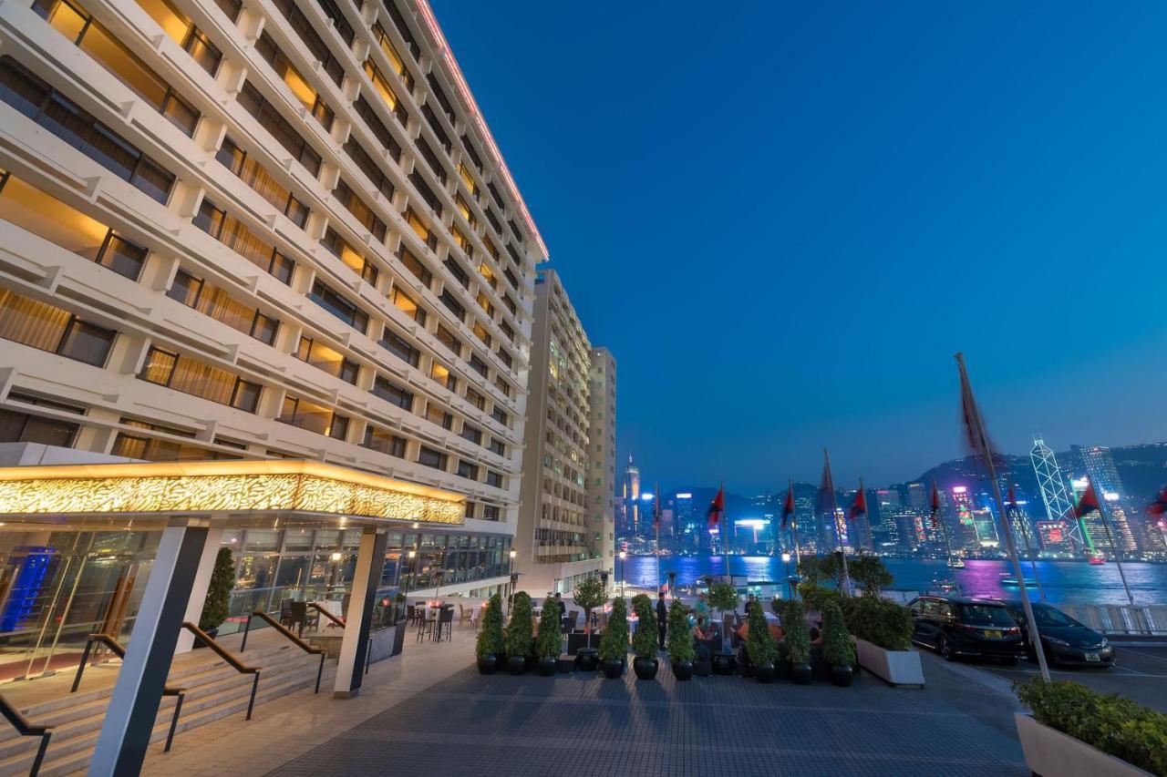 Marco Polo Hongkong Hotel Kültér fotó The hotel's entrance